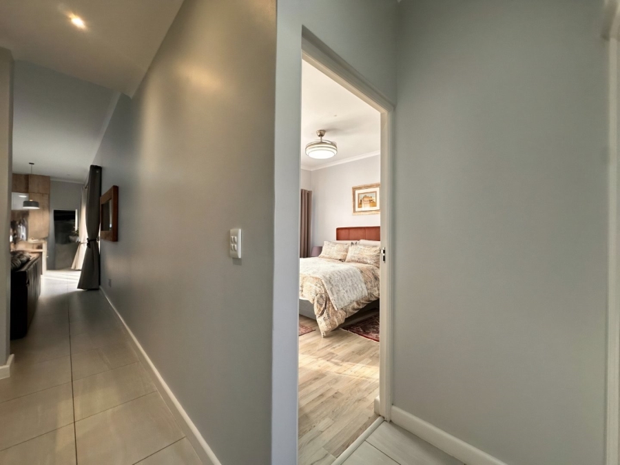 3 Bedroom Property for Sale in Sandown Western Cape